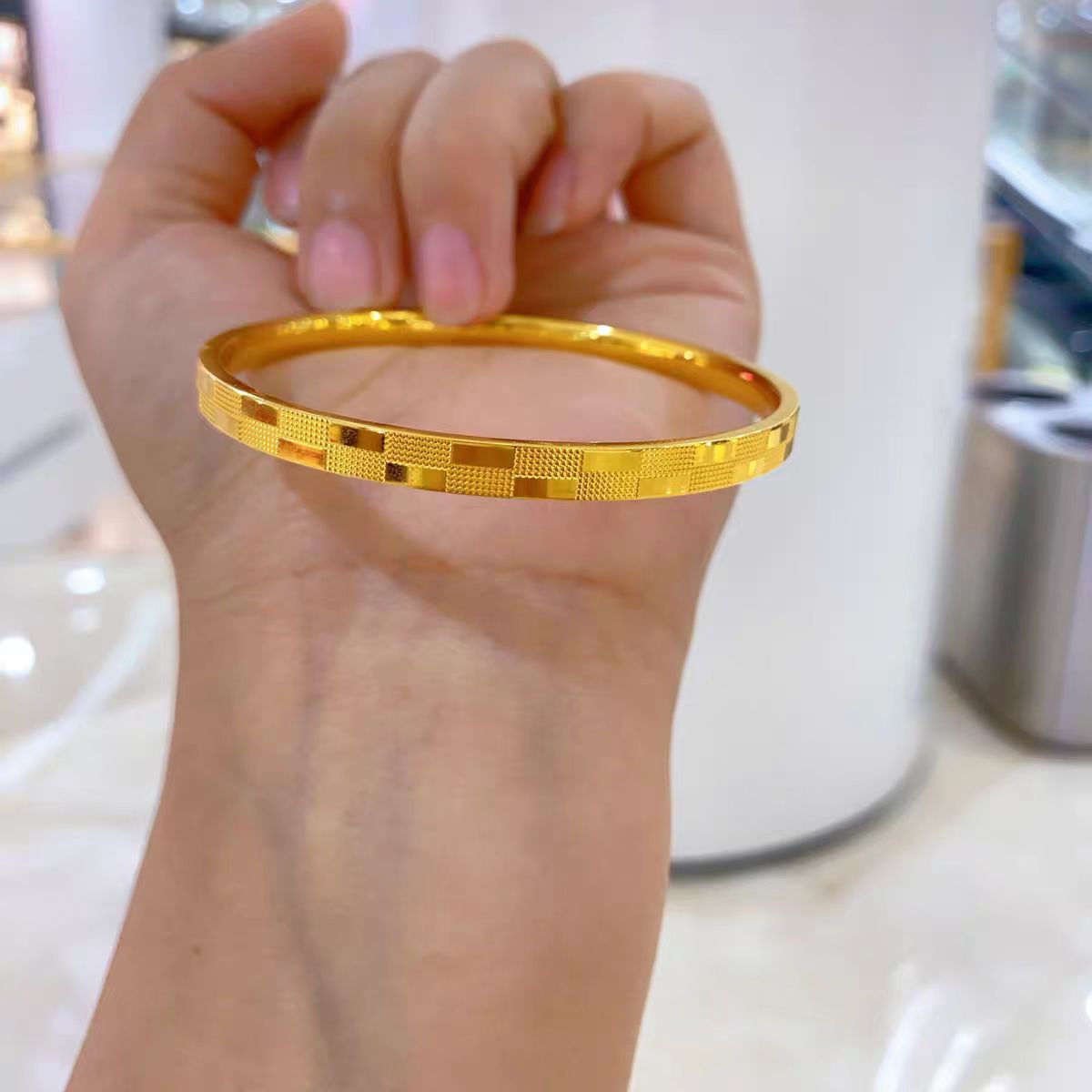 Bracciale versatile da donna a - Women Formal Wear Look recensione e prezzo
