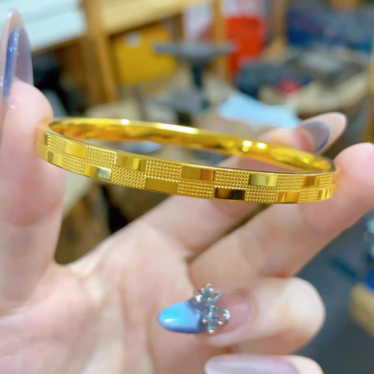 Bracciale versatile da donna a - Women Formal Wear Look recensione e prezzo